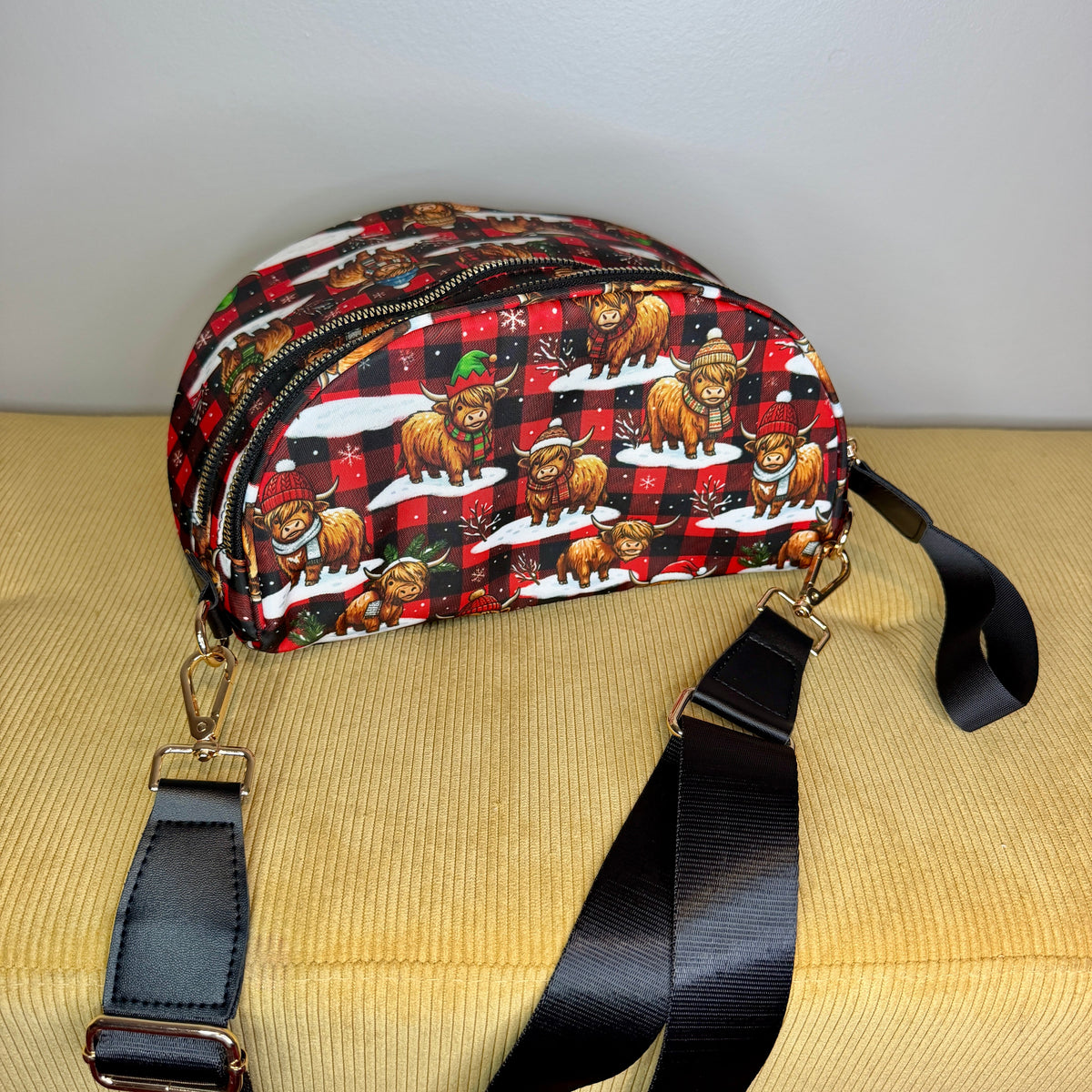 The Roni Nylon Crossbody - Christmas Winter Highland Cow