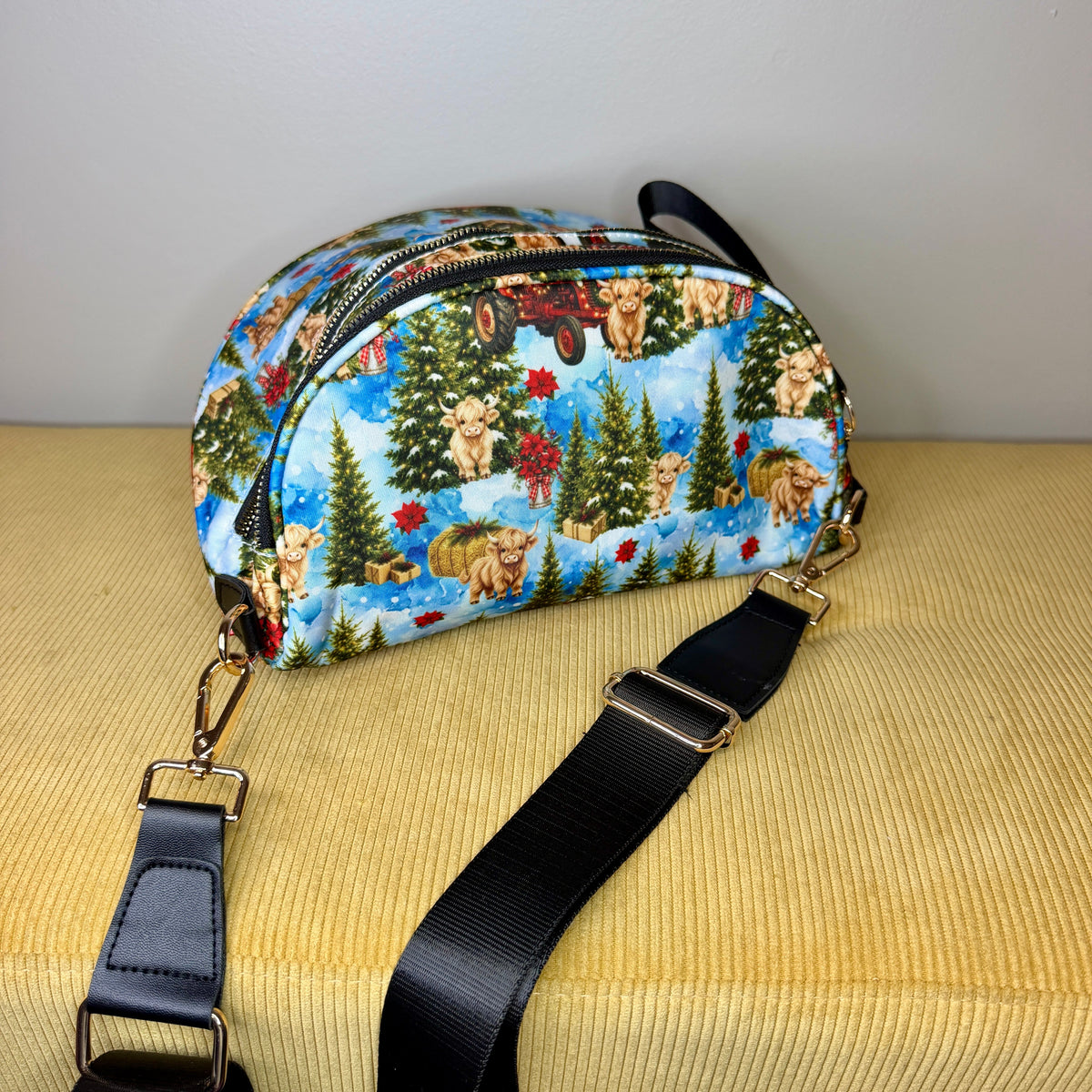 The Roni Nylon Crossbody - Christmas Winter Highland Cow