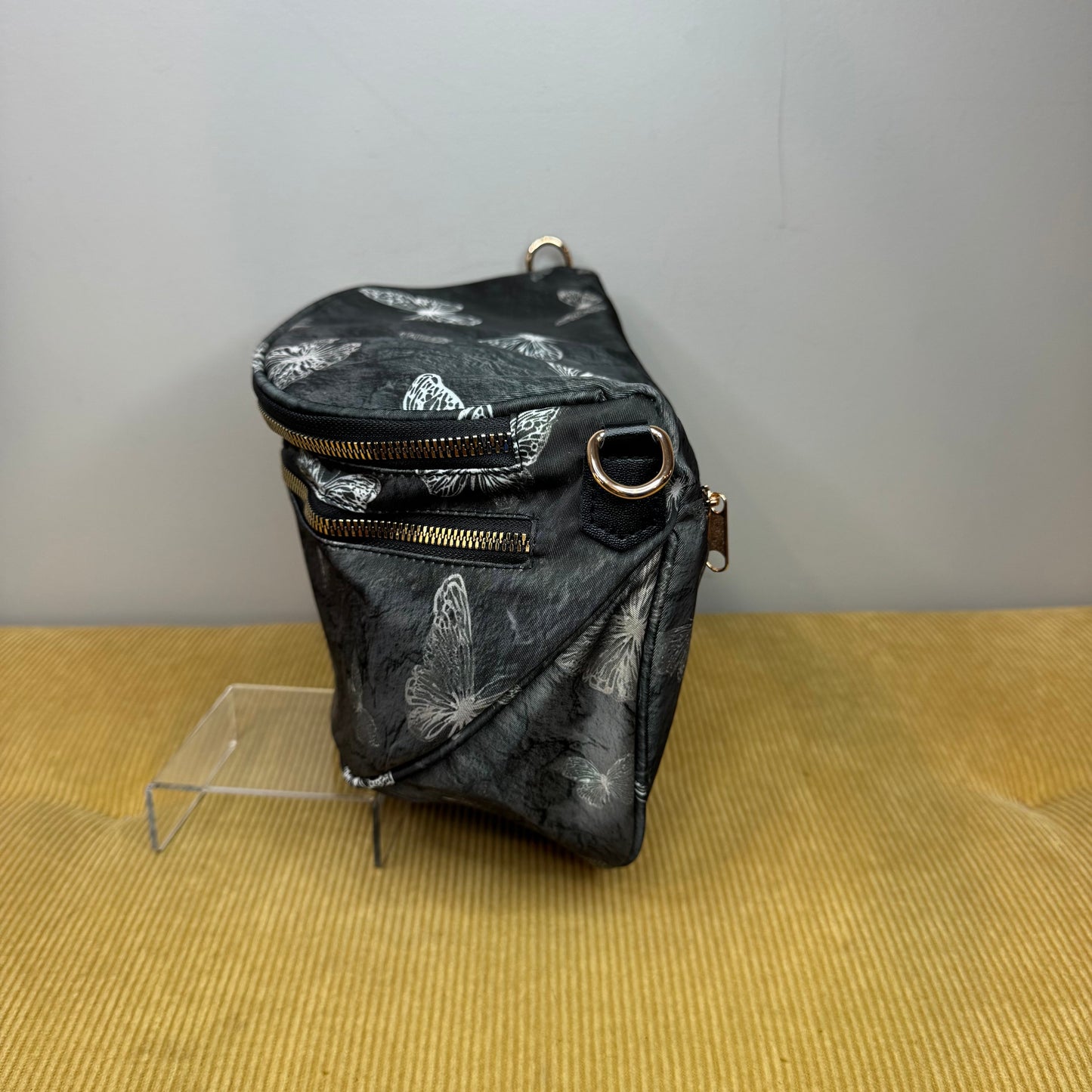 The Roni Nylon Crossbody - Grey Butterfly