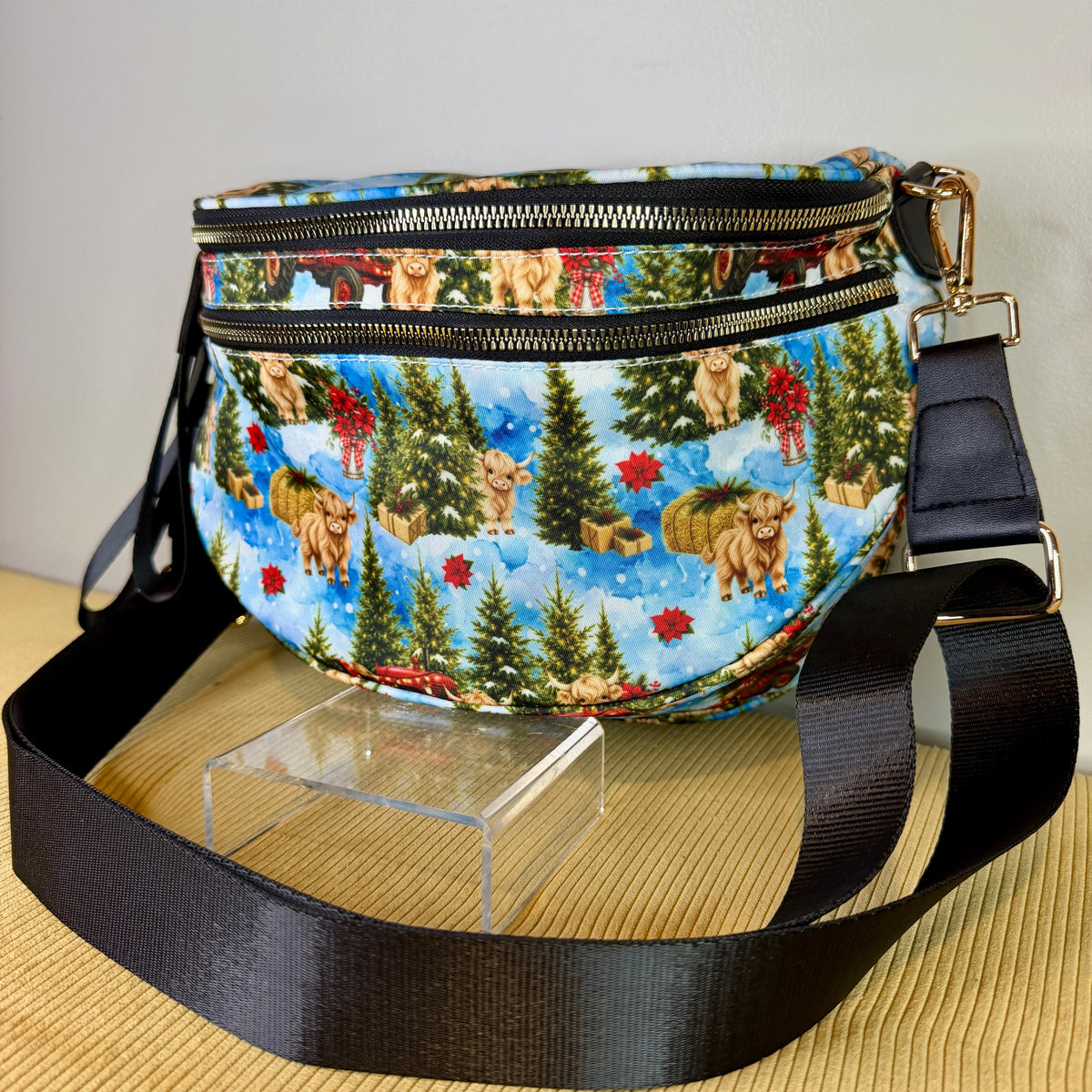 The Roni Nylon Crossbody - Christmas Winter Highland Cow